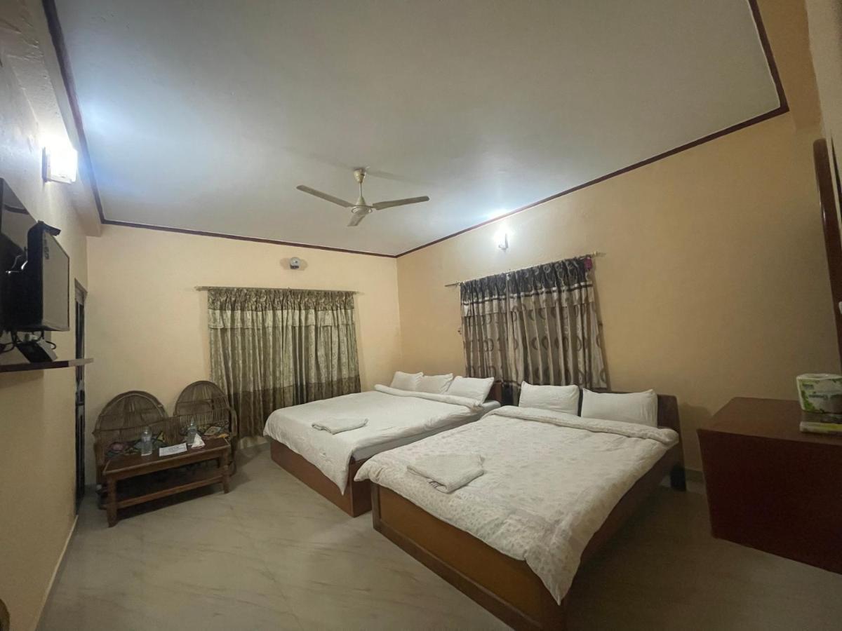 Hotel Peace Ganga Inn Pokhara Exterior foto