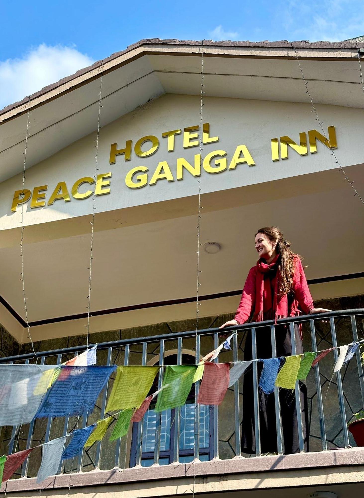 Hotel Peace Ganga Inn Pokhara Exterior foto